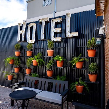 Nuevo Centro Hotel فيلا كارلوس باز المظهر الخارجي الصورة